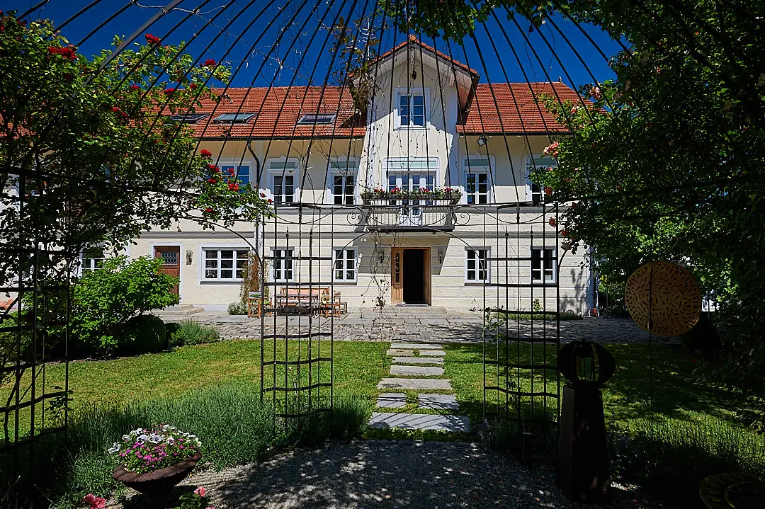 Zehenthof Kirchheim – ein Hof als Ortsmitte – Kirchheim bei München